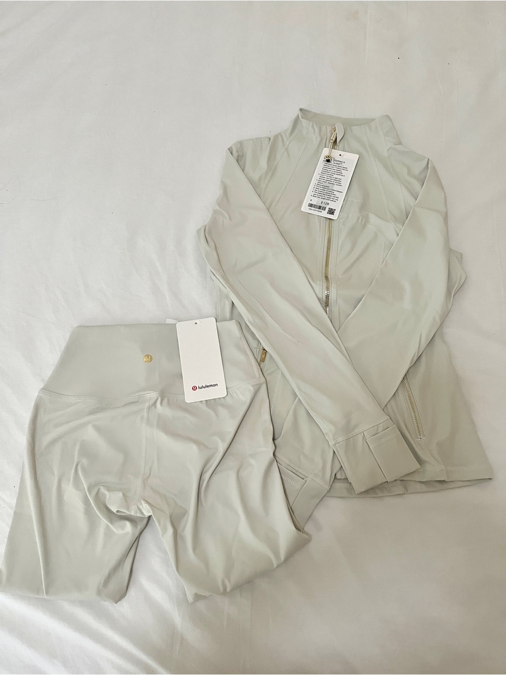 lululemon athletica Light Sage Leggings & Jacket Set size 6